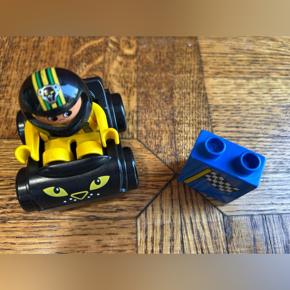 LEGO Duplo 1403 Racing Leopard set - Picture 4 of 6